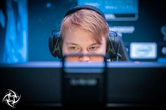 上海城市电竞赛事揭幕助力电竞之都发展